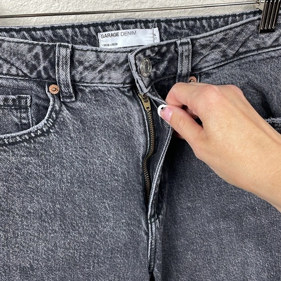 Garage Denim Mom Jeans High Rise Washed Faded Black Sz 5 27 - Picture 4 of 11